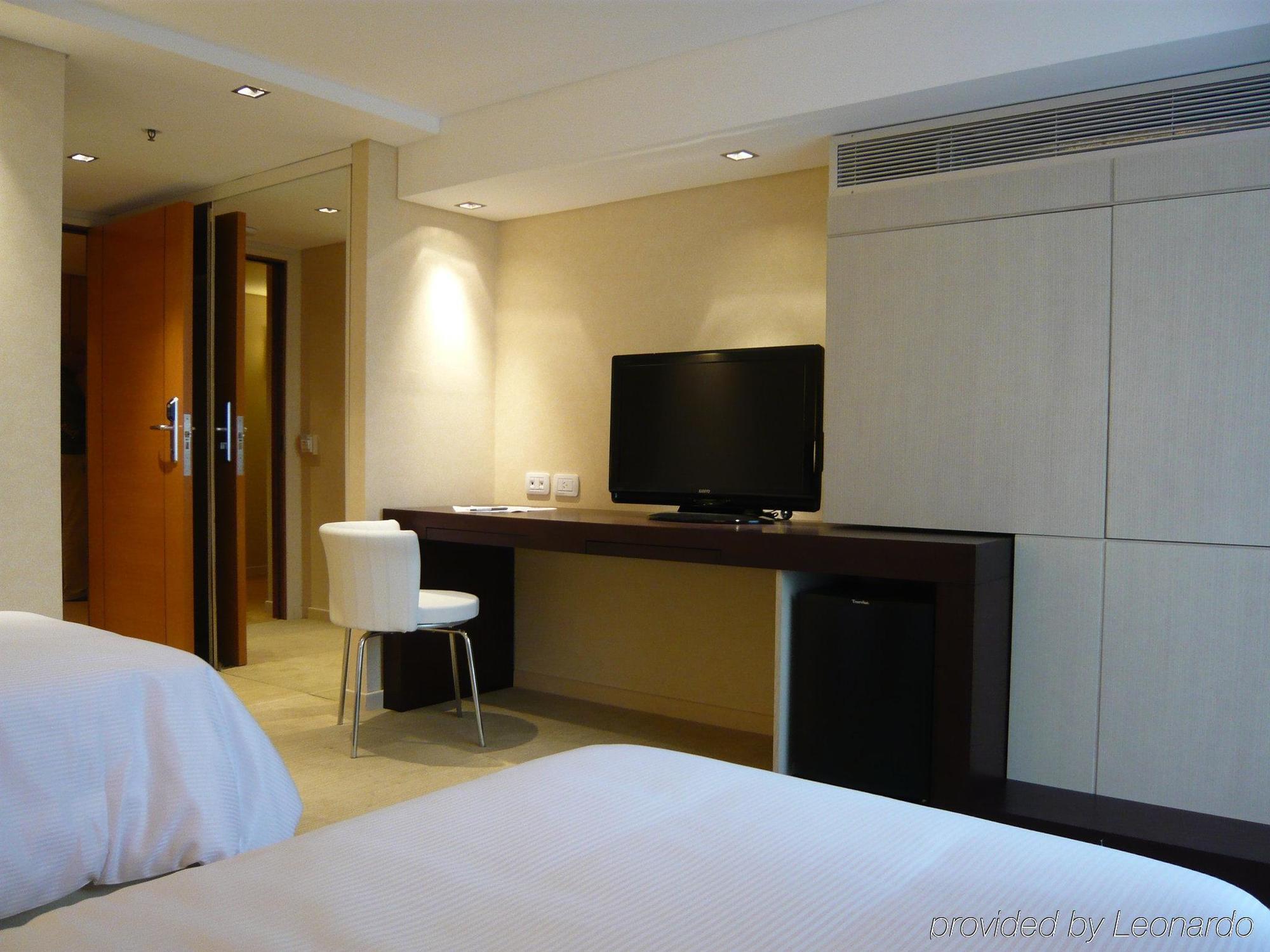 Bagu Urbano Hotel Posadas Phòng bức ảnh