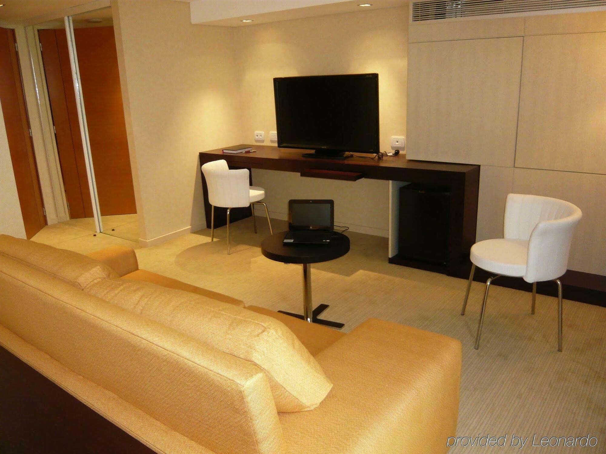 Bagu Urbano Hotel Posadas Phòng bức ảnh